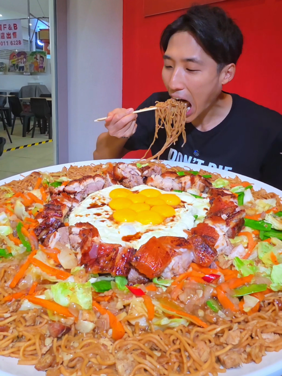 @zermattneo 8kg Pancit Lechon Challenge! Some of the best noodle dishes I’ve eve…
