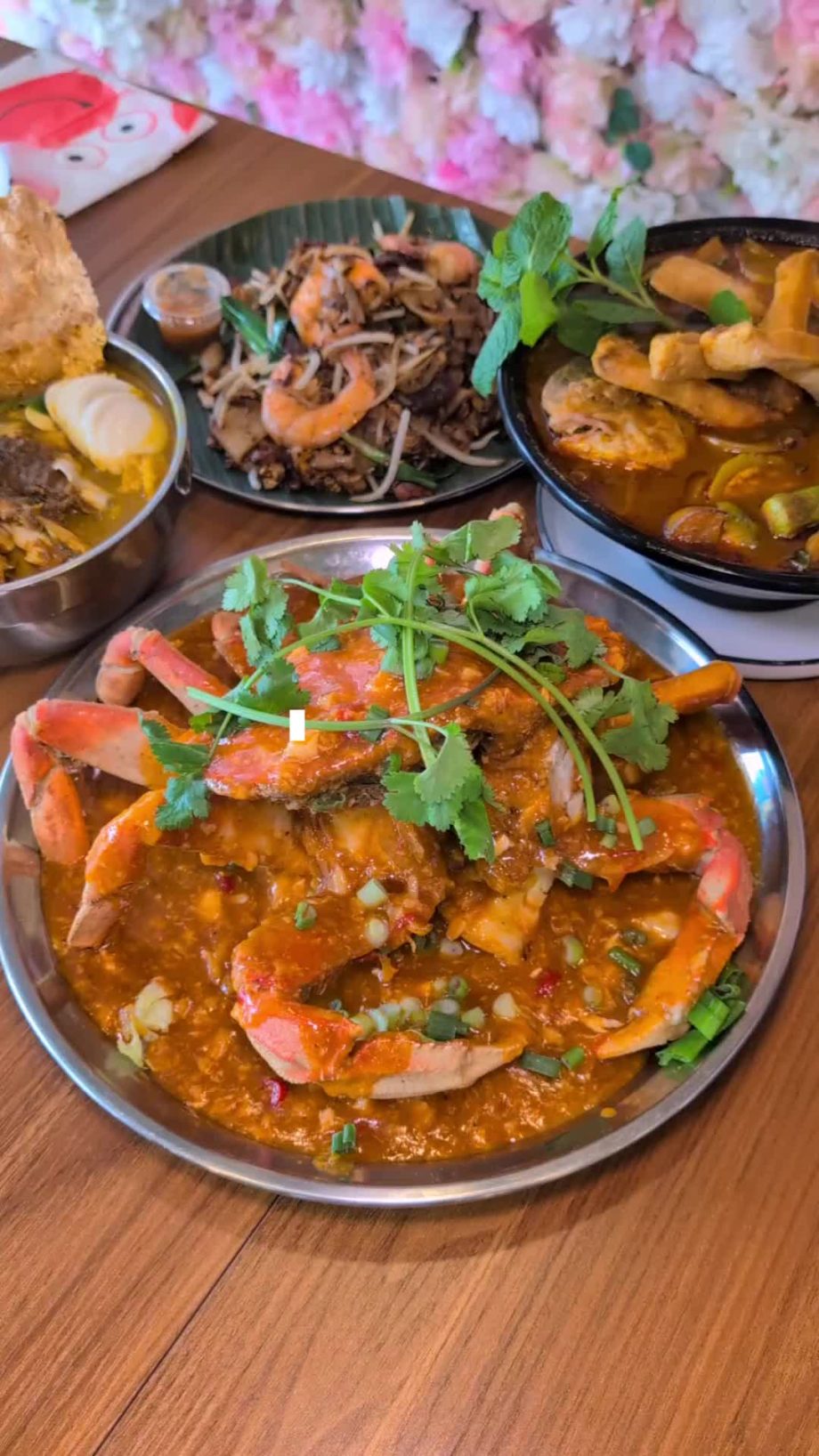 @janeethefoodie chili crab was so saucy & meaty, 12/10!! also loved the assam fi… @janeethefoodie chili crab was so saucy & meaty, 12/10!! also loved the assam fi…