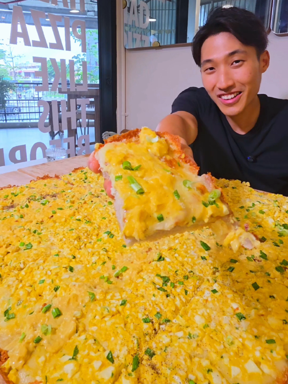 @zermattneo 8KG Detroit Style EGG SALAD Pizza! Legit my dream topping on a pizza…