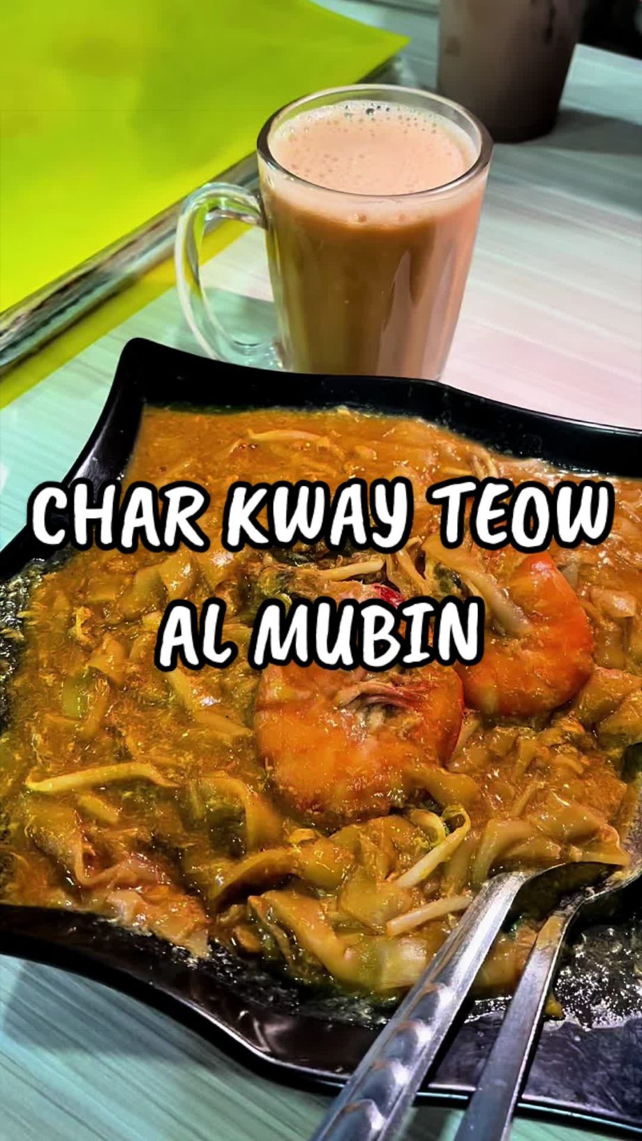 @aliaaki_ Finally aku jumpa ala2 CKT basah macam kat Malaysia! Depan je Mustafa …