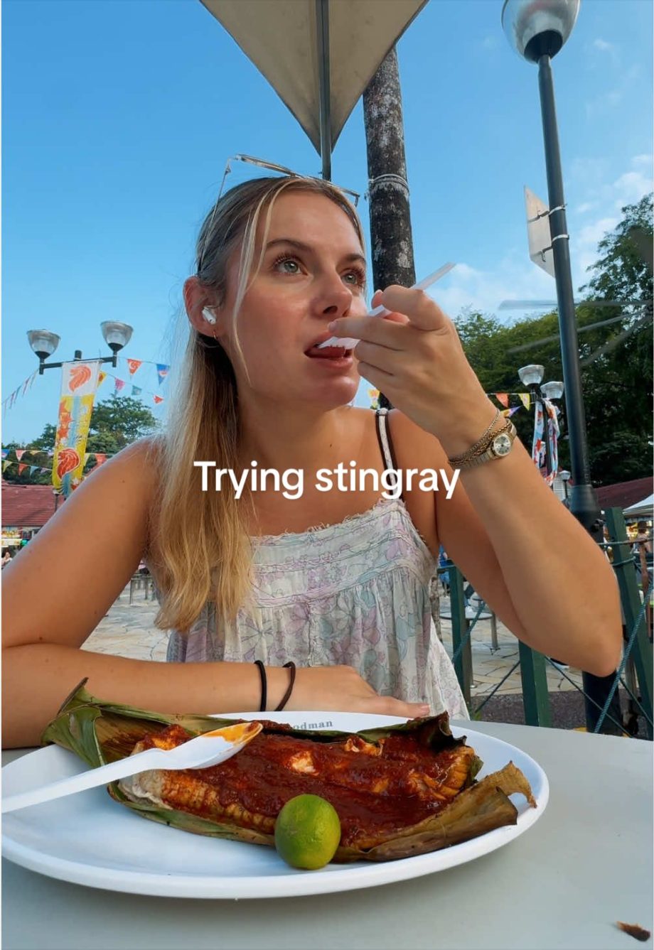 @hailey.watt Replying to @crayxc pt. 2 eating Singapore food until I like it #ha…