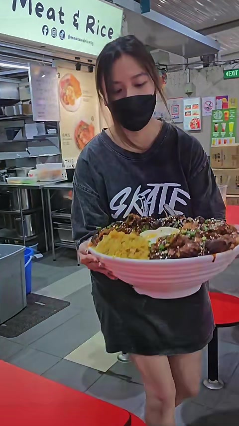 @dinzvg #sgfoodie #foodchallenge …