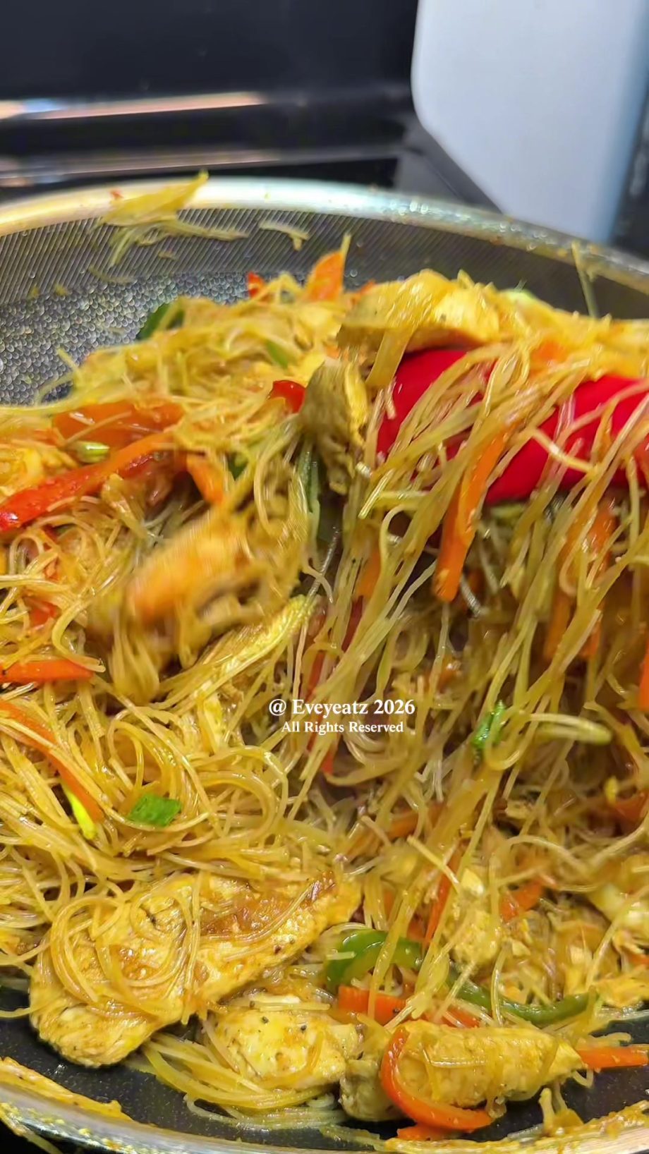 @eveyeatz I was craving Singapore noodles… and this came out better than takeout… @eveyeatz I was craving Singapore noodles… and this came out better than takeout…