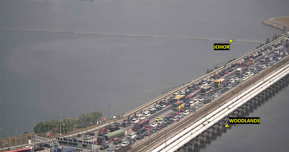 Aug 29: Heavy departure traffic at Woodlands Checkpoint, tailback seen from Malaysia, Singapore News Aug 29: Heavy departure traffic at Woodlands Checkpoint, tailback seen from Malaysia, Singapore News