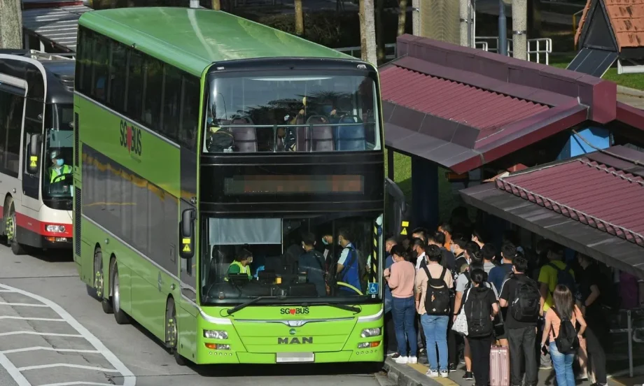 Bus driver medical emergency: Tower Transit seeks helpers Bus driver medical emergency: Tower Transit seeks helpers