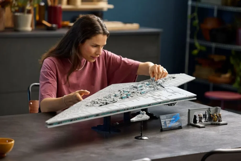 LEGO UCS Super Star Destroyer: Darth Vader’s flagship reimagined LEGO UCS Super Star Destroyer: Darth Vader’s flagship reimagined