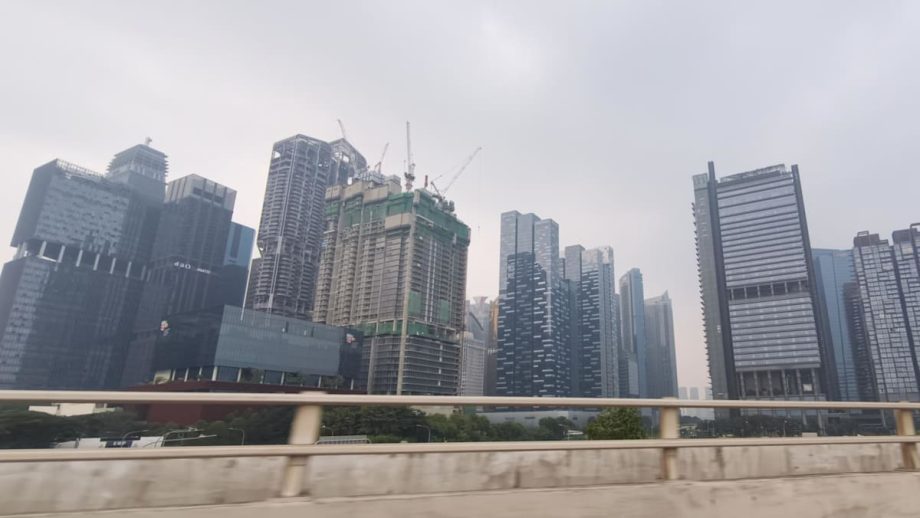 N95 masks, adjusted work arrangements: Companies step up haze precautions N95 masks, adjusted work arrangements: Companies step up haze precautions