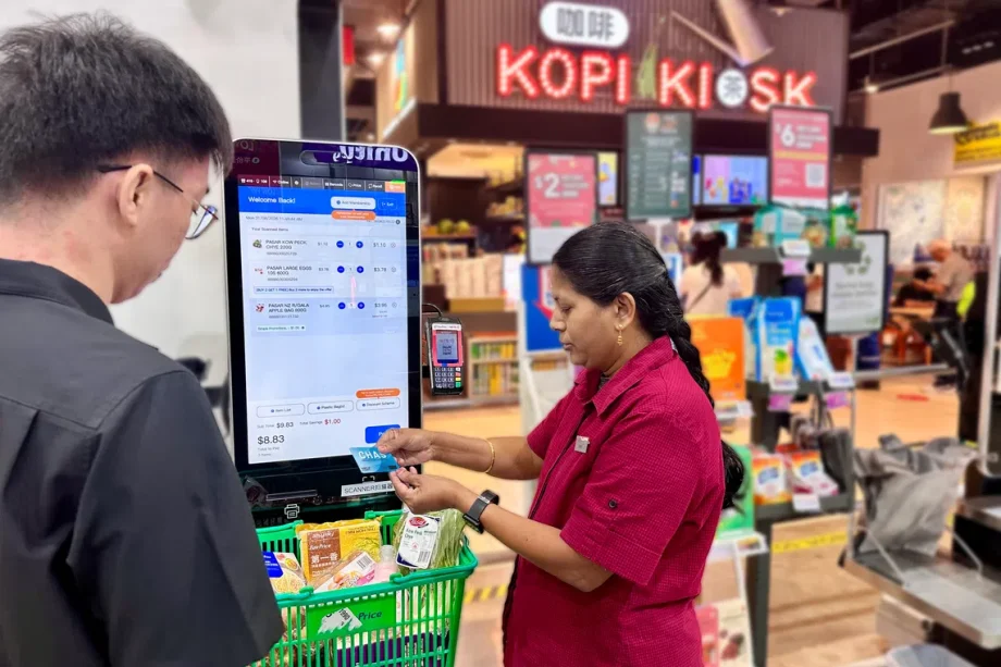 Blue, orange CHAS card holders to get 6% discount at FairPrice till Jan 1