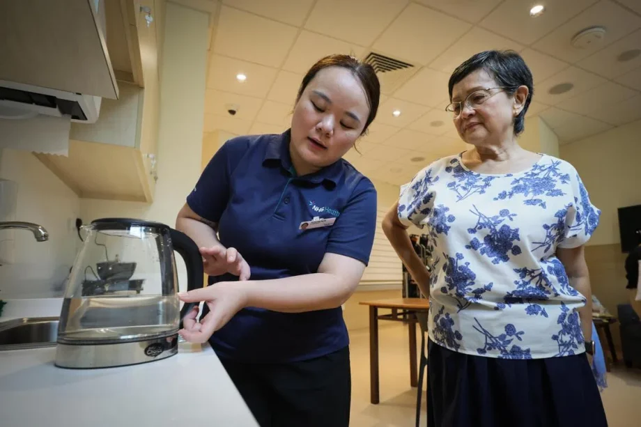 Delirium care at home by Tan Tock Seng Hospital Delirium care at home by Tan Tock Seng Hospital