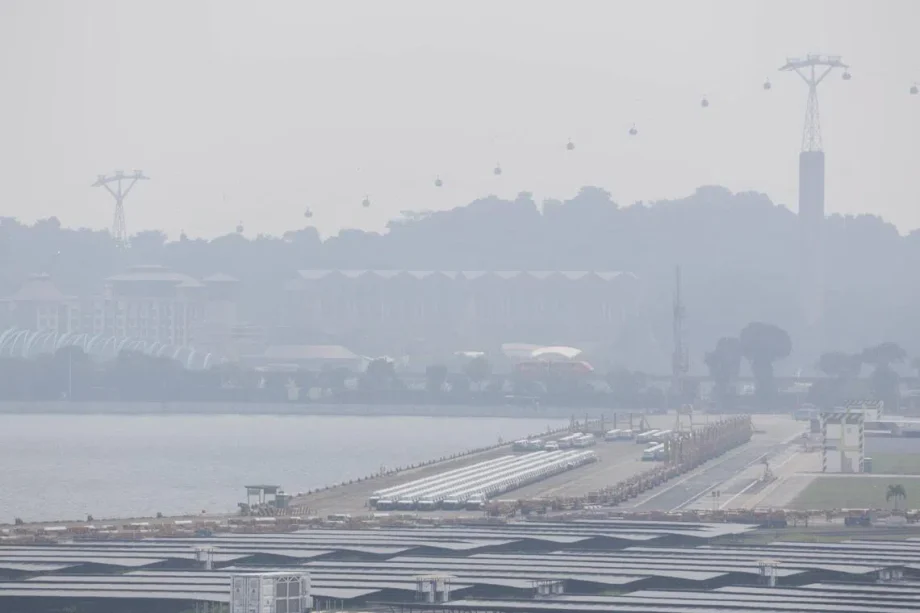 Singapore haze air quality improves with moderate PSI levels