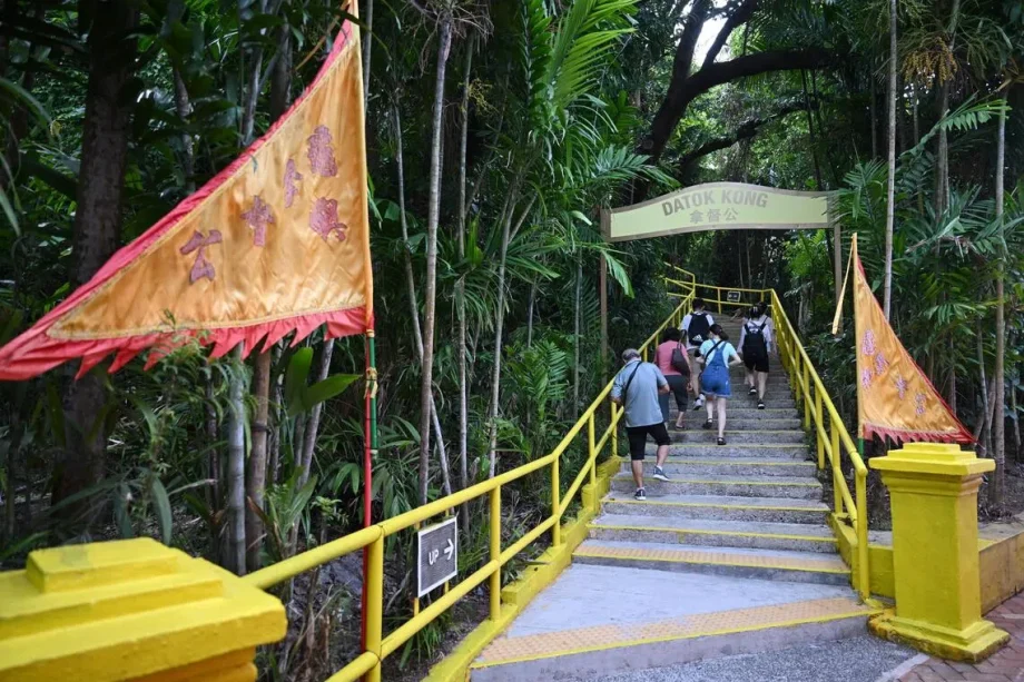 Visit Kusu Island on weekdays to avoid large crowds Visit Kusu Island on weekdays to avoid large crowds