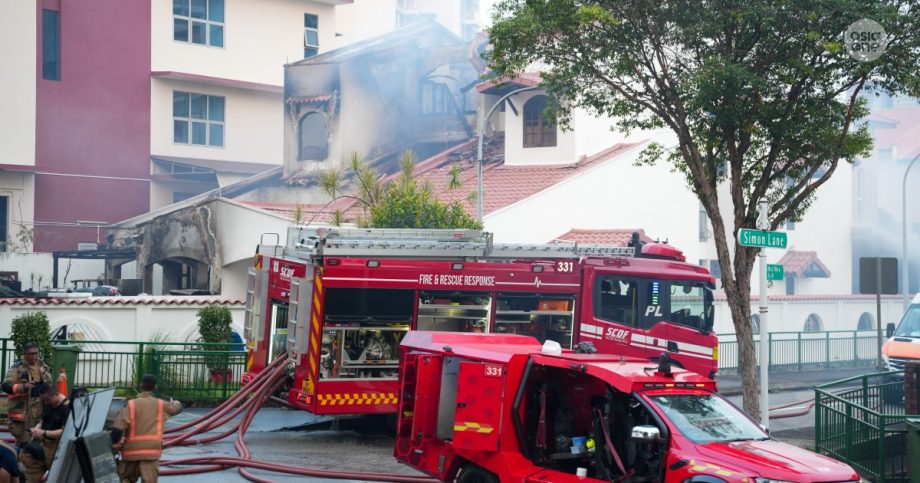 Fire breaks out at semi-detached house in Kovan, Singapore News