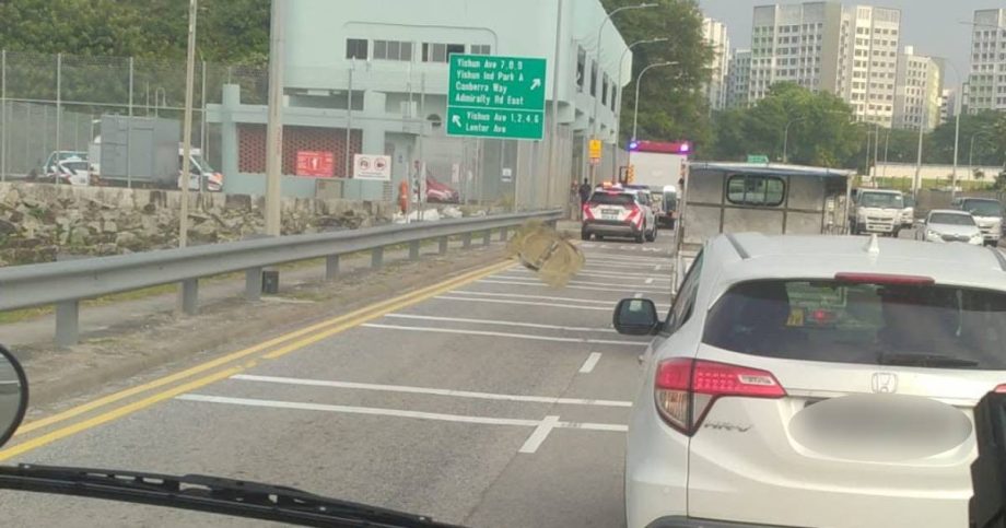 Man, 30, found dead in waters off Yishun Dam, Singapore News Man, 30, found dead in waters off Yishun Dam, Singapore News