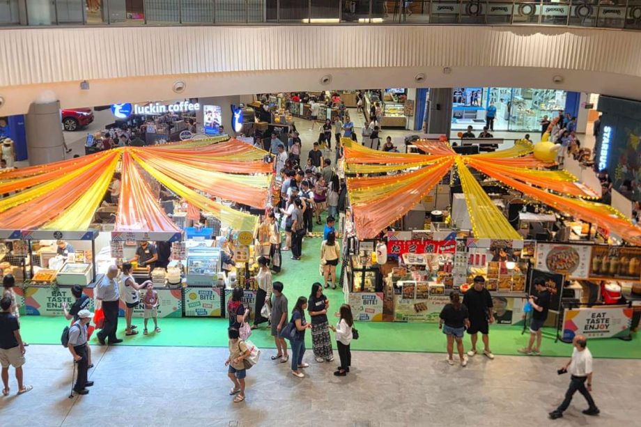 30-stall Punggol food fair till 20 Sep with lechon, messy baos & peking duck tacos 30-stall Punggol food fair till 20 Sep with lechon, messy baos & peking duck tacos