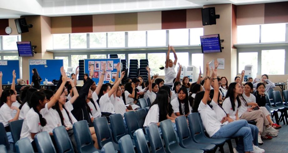 Girls organise science research programme to grow interest in STEM among S’pore female students Girls organise science research programme to grow interest in STEM among S’pore female students