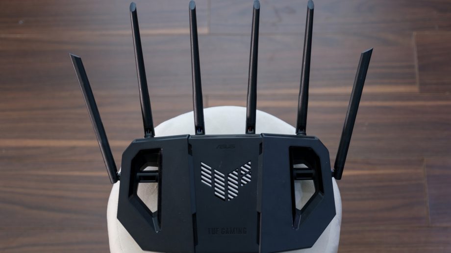 Why Do Routers Have So Many Antennas? Why Do Routers Have So Many Antennas?