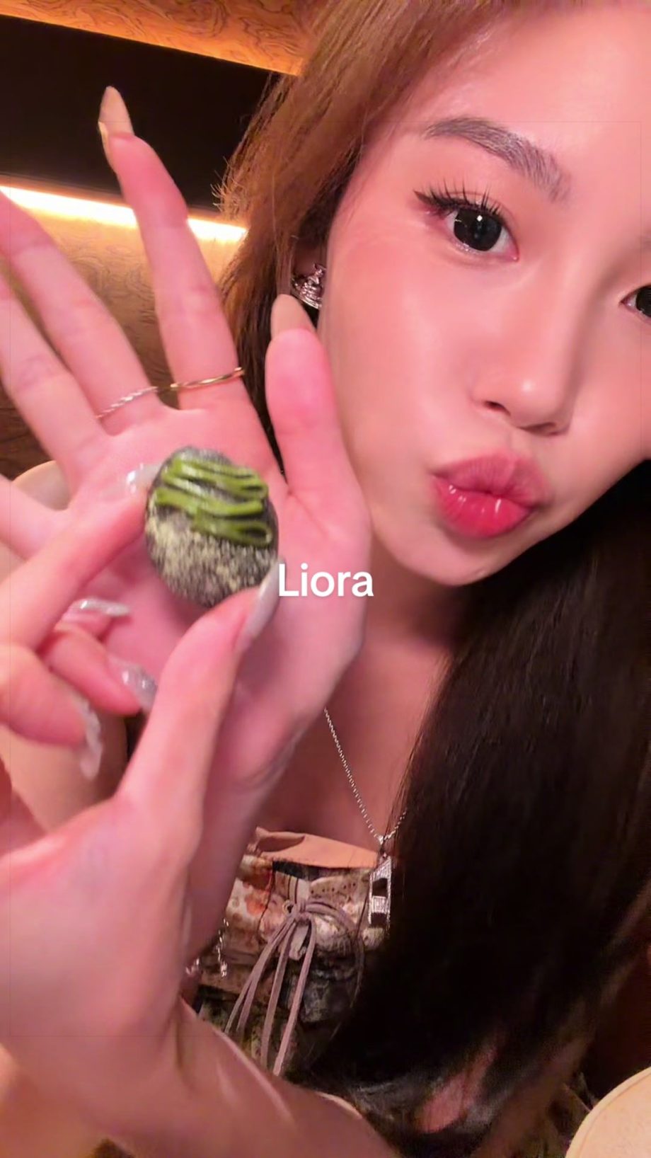 @iamebaby I think I found your next dinner spot in Singapore @Liora  #LIORASG #s…