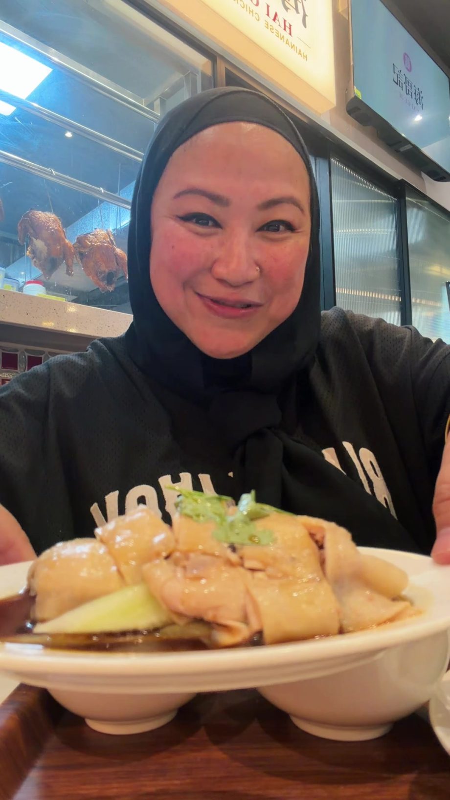 @haigejichickenrice Craving authentic Singapore heritage food made 100% Halal? W… @haigejichickenrice Craving authentic Singapore heritage food made 100% Halal? W…