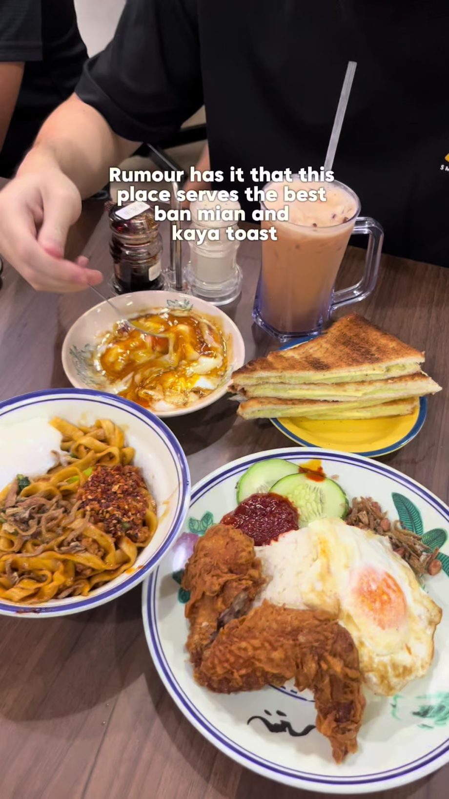 @sgadventurousduo Best ban mian and Kaya toast?! Wanglee Cafe 旺利茶室 92 Lor 4 Toa … @sgadventurousduo Best ban mian and Kaya toast?! Wanglee Cafe 旺利茶室 92 Lor 4 Toa …