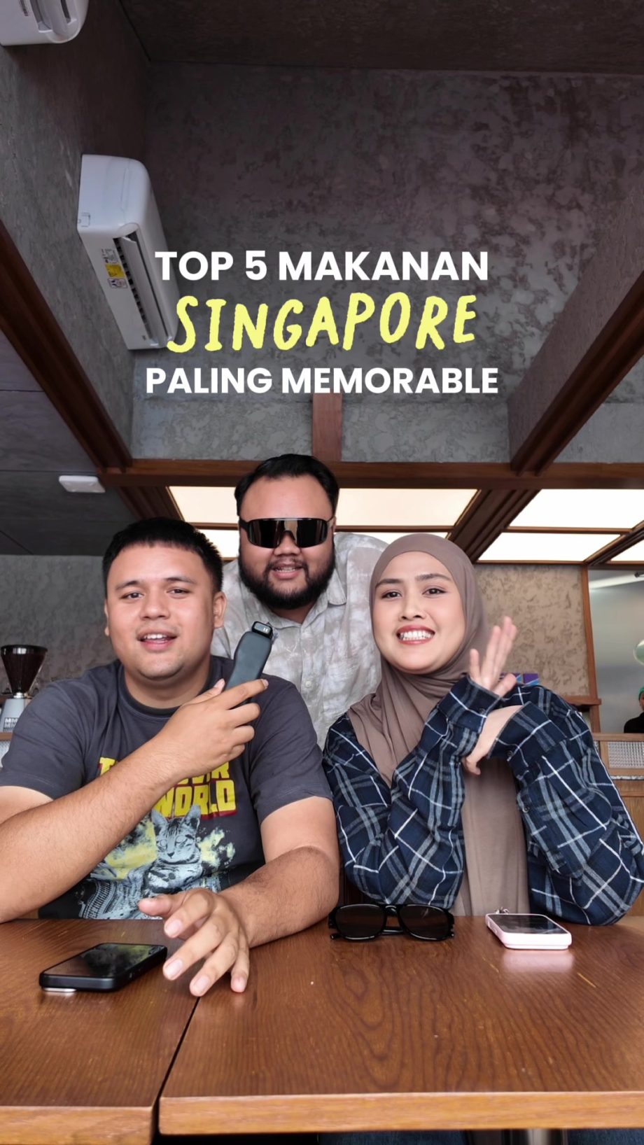 @itsmarsamalia Share juga dong TOP 5 makanan favorit kamu kalo di Singapore  #si…