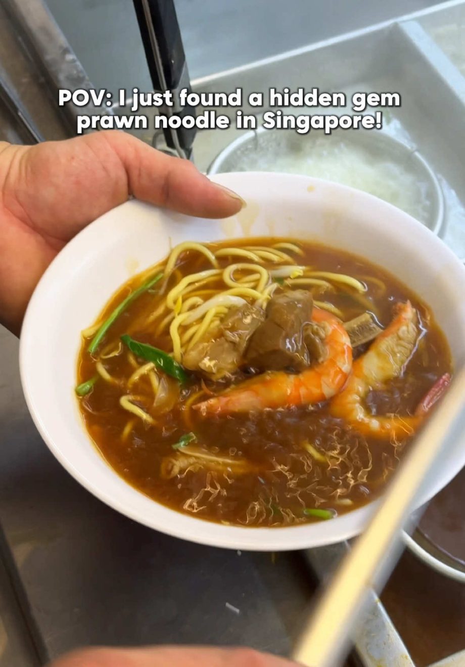 @dibssg Hidden gem prawn noodles in Singapore! Prawn Noodle (Soup/Dry) .80 Por…