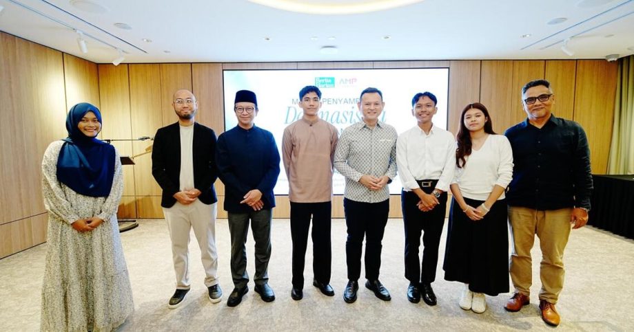 Berita Harian launches bursary, mentorship programme for students