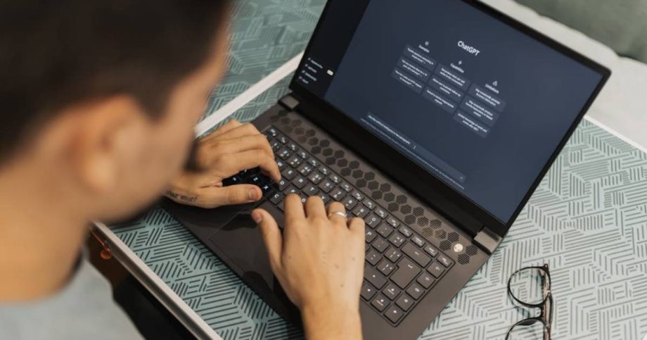 Would you talk to an AI chatbot about your mental health? 1 in 5 people in Singapore already do, AsiaOne survey shows, Lifestyle News Would you talk to an AI chatbot about your mental health? 1 in 5 people in Singapore already do, AsiaOne survey shows, Lifestyle News
