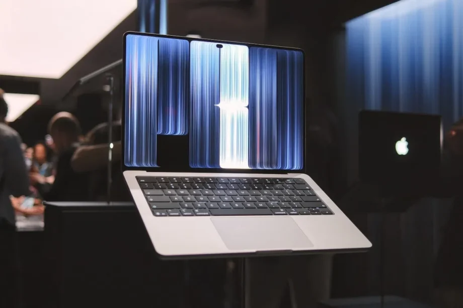 More about the new MacBook Pro’s amazing display, and addressing the touch elephant in the room