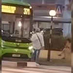 Man blocks SBS Transit bus, shouts at driver for nearly an hour after being unable to board, Singapore News