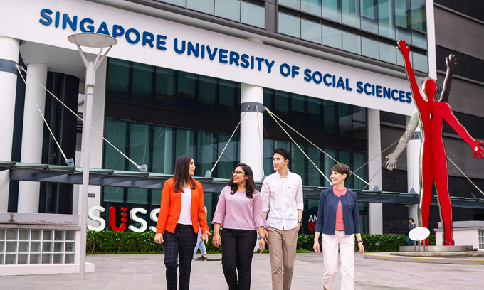 71-year-old former marine engineer becomes Singapore university’s oldest graduate 71-year-old former marine engineer becomes Singapore university’s oldest graduate