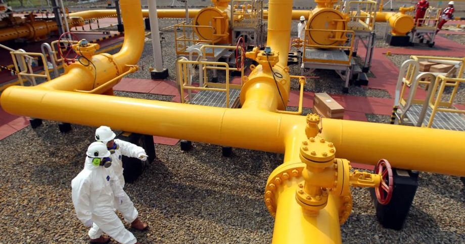 Indonesia cuts gas exports to Singapore Indonesia cuts gas exports to Singapore