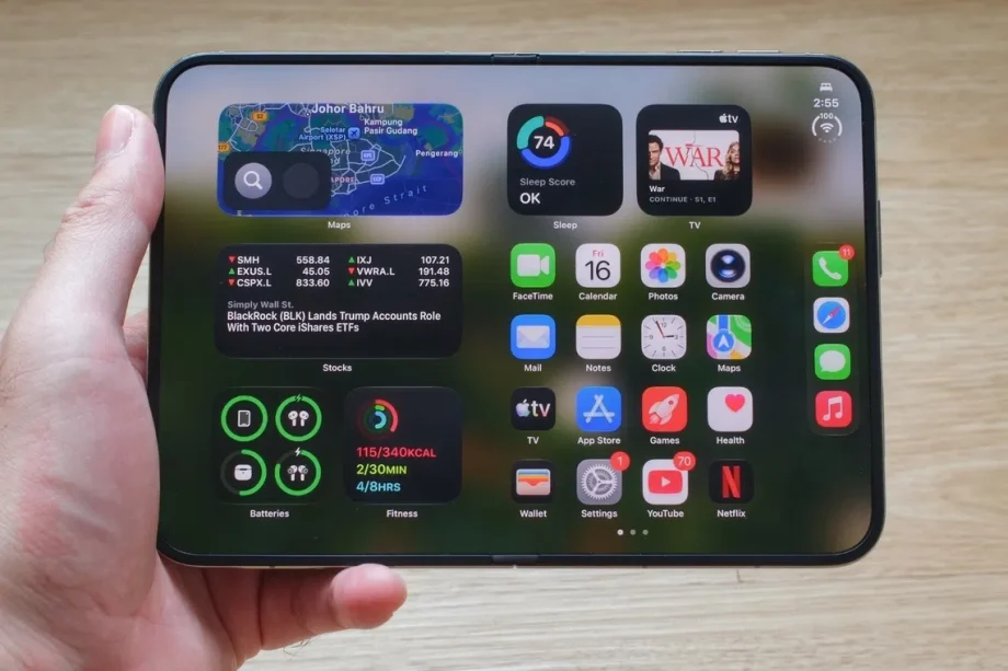 Apple iPhone Duo review: Fun, fresh, and versatile, but oh so expensive Apple iPhone Duo review: Fun, fresh, and versatile, but oh so expensive