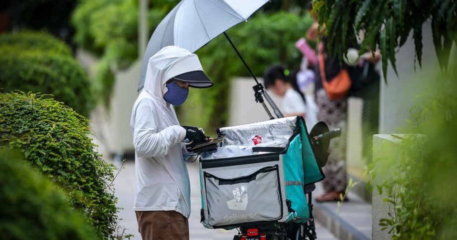 N95 masks for transport workers, delivery riders amid Singapore haze