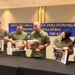 Not your average holiday money! Singapore-bound couple caught with nearly RM3m in cash at Johor checkpoint