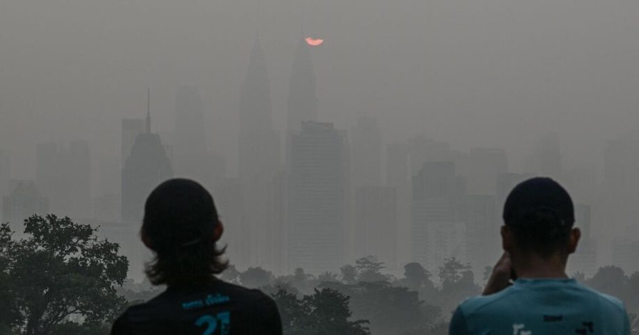 Haze in Malaysia: Boycotts, lawsuits, and a possible new law Haze in Malaysia: Boycotts, lawsuits, and a possible new law