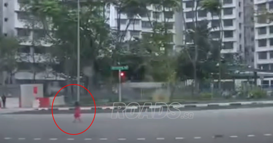 Unsupervised toddler walks across Marsiling Road junction, sparking road safety concerns, Singapore News