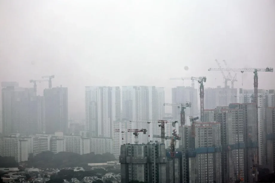 Air quality in eastern Singapore reaches unhealthy levels