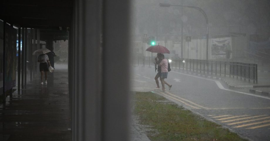 NEA lifts heavy rain warning