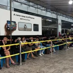 iPhone Duo sold out in Singapore