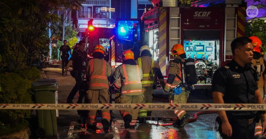 Fire breaks out at semi-detached house in Hougang, Singapore News Fire breaks out at semi-detached house in Hougang, Singapore News