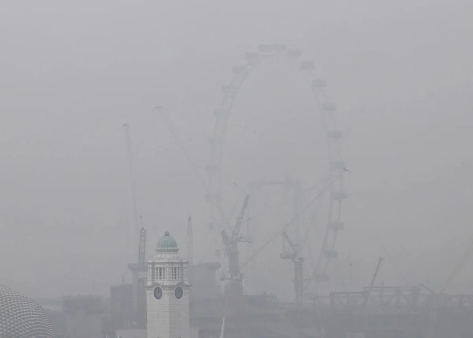 Haze in S’pore: Air quality worsens overnight as PSI hits ‘very unhealthy’ range in central region Haze in S’pore: Air quality worsens overnight as PSI hits ‘very unhealthy’ range in central region