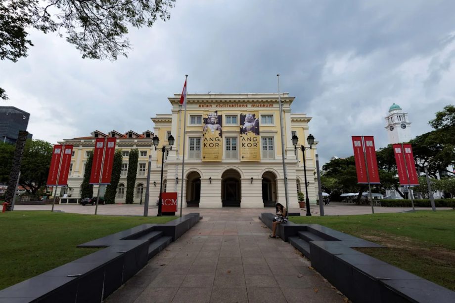 2-year-old tourist bitten near Singapore museum, officials say it was likely a python 2-year-old tourist bitten near Singapore museum, officials say it was likely a python