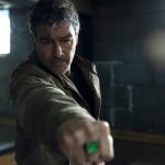 Lanterns Star Kyle Chandler’s Hal Jordan Superhero Casting Rivals Robert Downey Jr.’s Iron Man