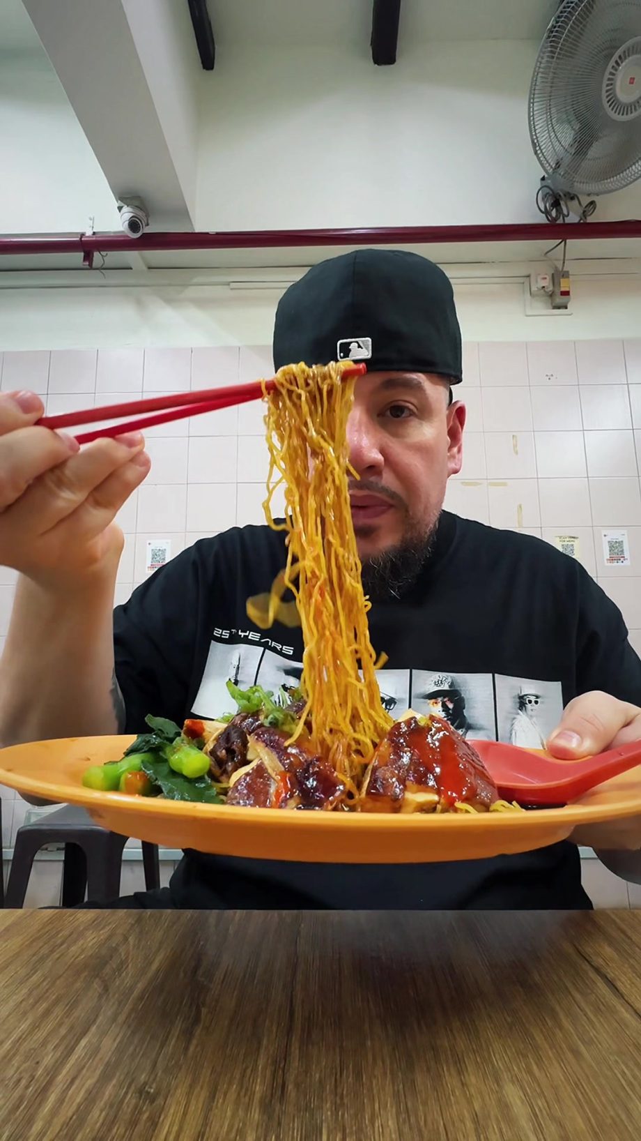 @bigcalo Chew Kee Eating House. Chicken Noodles  Singapore   #singaporefood #weh…