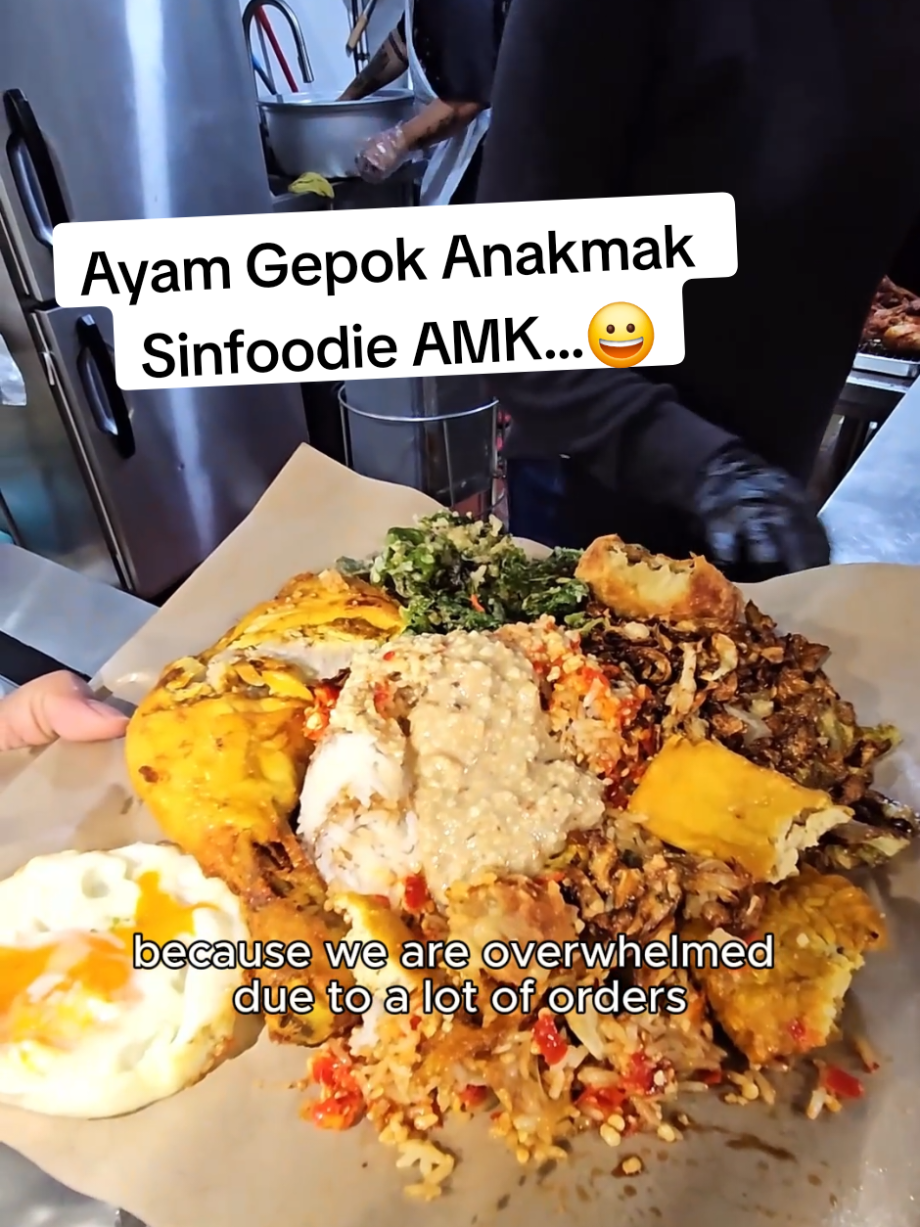 @sgmustwatchla (Madness!) The .50 Huge Ayam Gepuk that you must wait 1 hour on… @sgmustwatchla (Madness!) The .50 Huge Ayam Gepuk that you must wait 1 hour on…