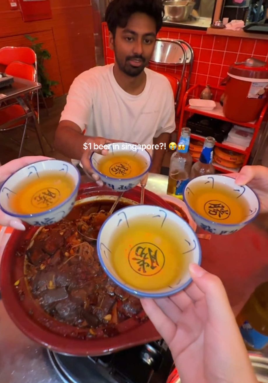@rixh.ellee insane  beer and chongqing pig blood with tripe?? also tried their…