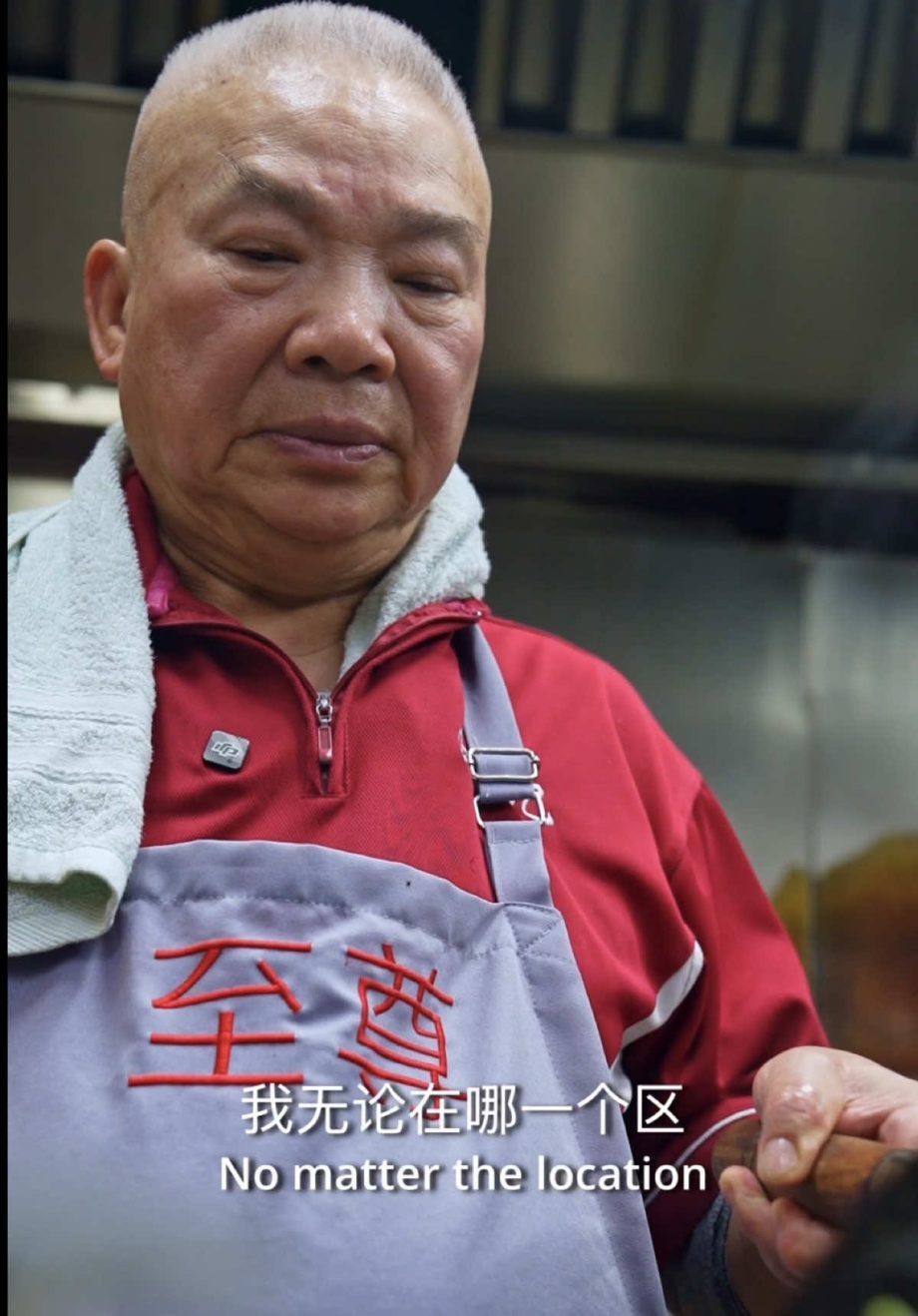 @bestfoodysg 我把毕生在香港学到的厨艺带到新加坡,1998年,开了《深记香港烧鸭饭店》。 我的烧鸭,有一套自己坚持了几十年的配方,从来没有改变。 腌… @bestfoodysg 我把毕生在香港学到的厨艺带到新加坡,1998年,开了《深记香港烧鸭饭店》。 我的烧鸭,有一套自己坚持了几十年的配方,从来没有改变。 腌…